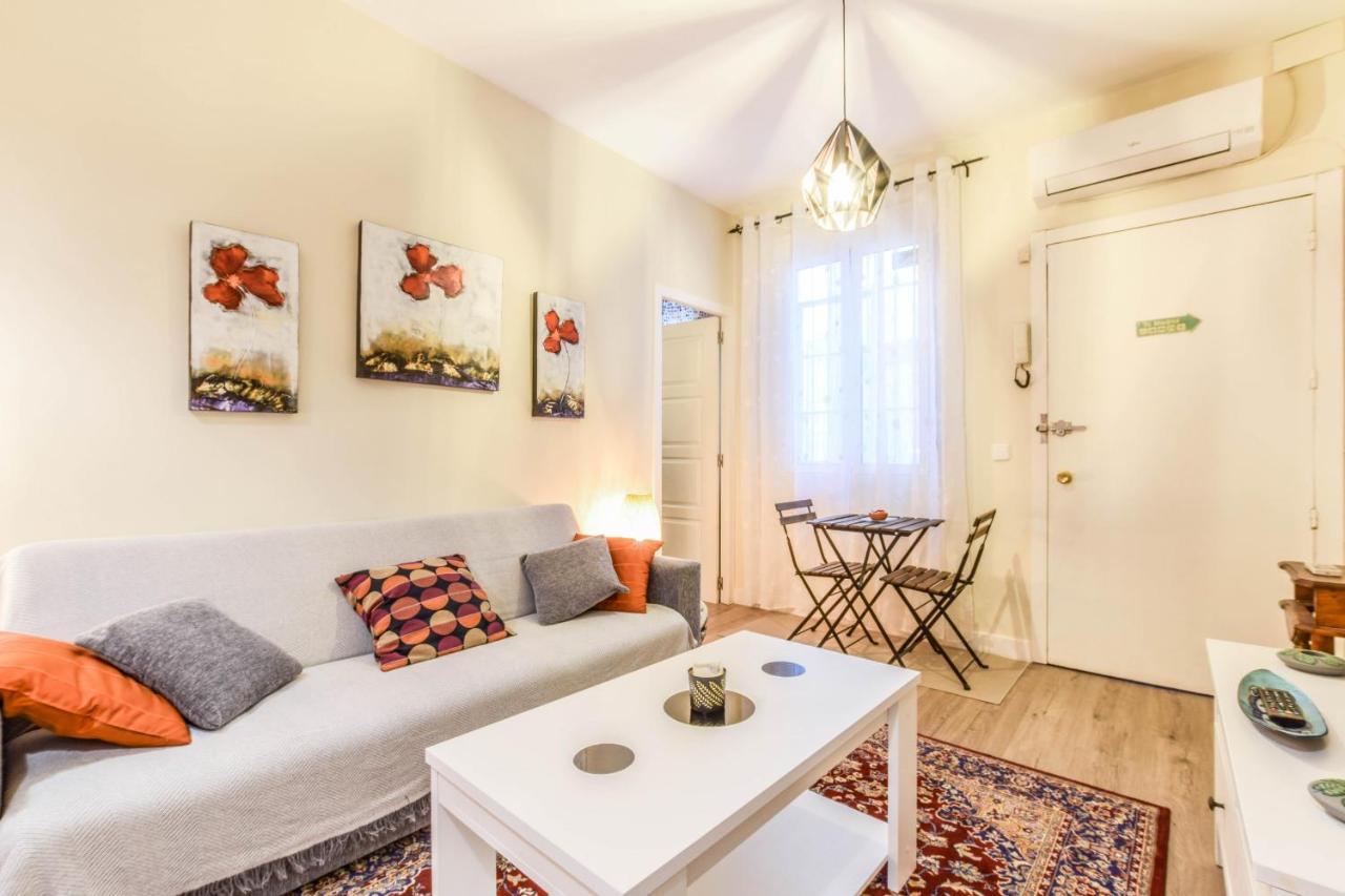 Apartamento En Chueca Apartment Madrid Bagian luar foto