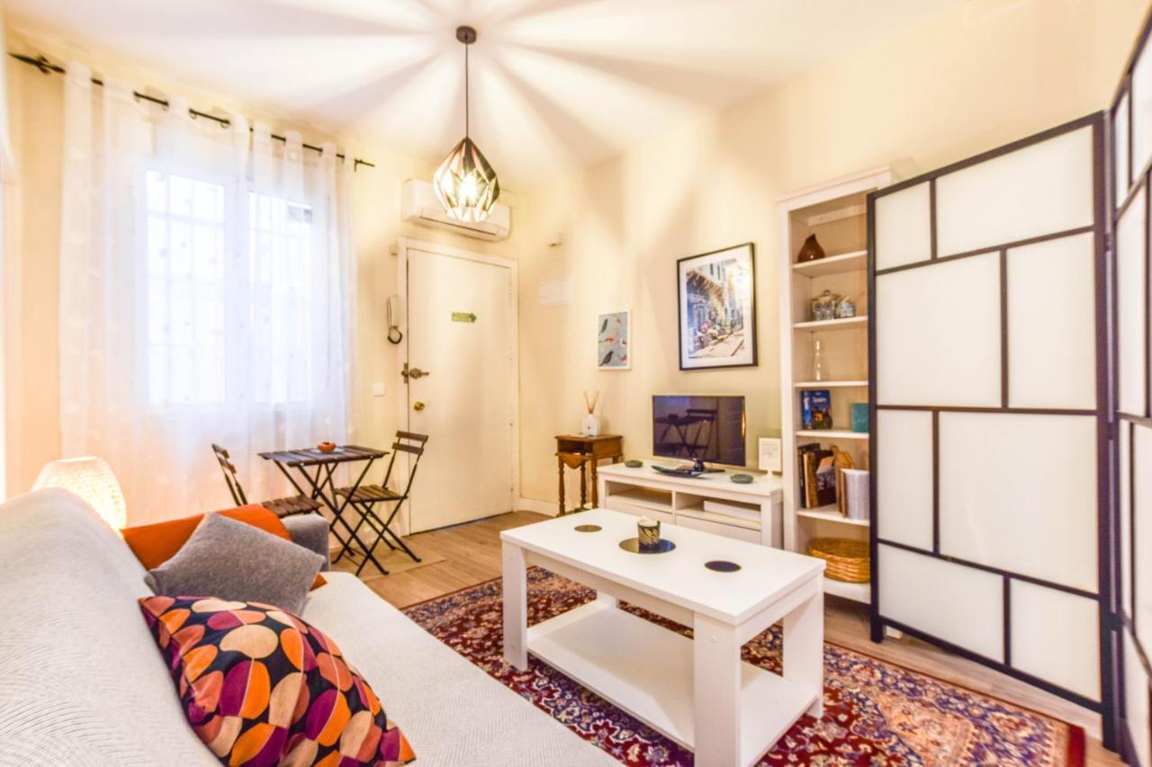 Apartamento En Chueca Apartment Madrid Bagian luar foto